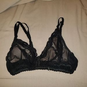 Black mesh bralette🖤